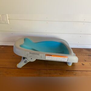 Skip Hop Gray and Blue Baby Bath Seat